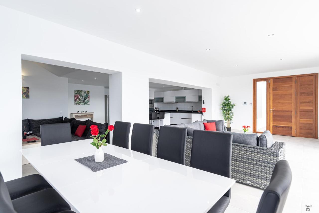 Villa Rossa - Villas Now - Lh215 By Villas Now Ltd Playa Blanca  Esterno foto