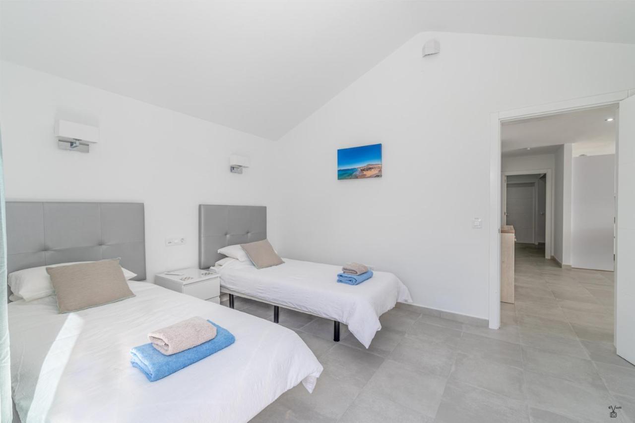 Villa Rossa - Villas Now - Lh215 By Villas Now Ltd Playa Blanca  Esterno foto
