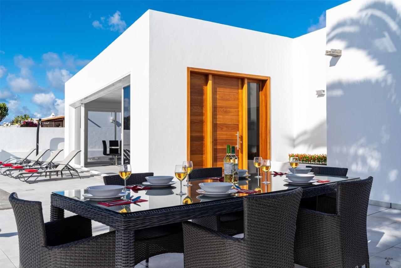 Villa Rossa - Villas Now - Lh215 By Villas Now Ltd Playa Blanca  Esterno foto