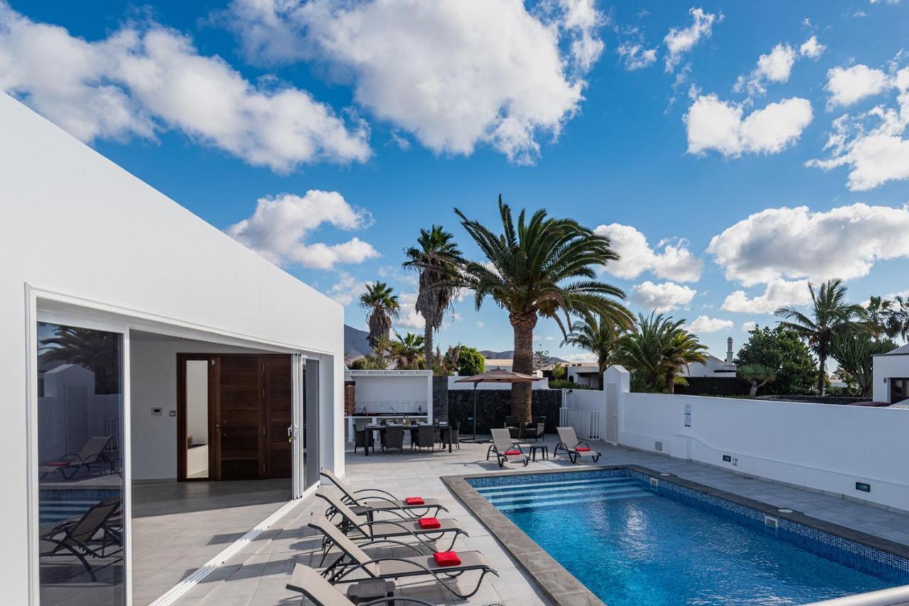 Villa Rossa - Villas Now - Lh215 By Villas Now Ltd Playa Blanca  Esterno foto