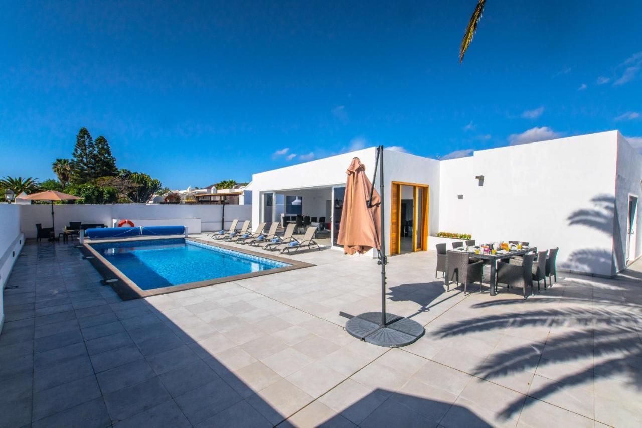 Villa Rossa - Villas Now - Lh215 By Villas Now Ltd Playa Blanca  Esterno foto